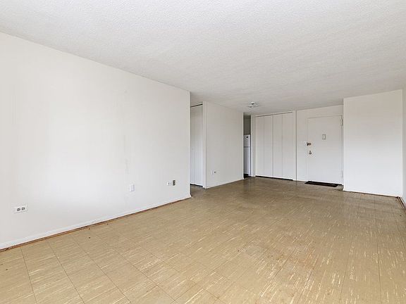 3rd image of 80 Gold St #17J