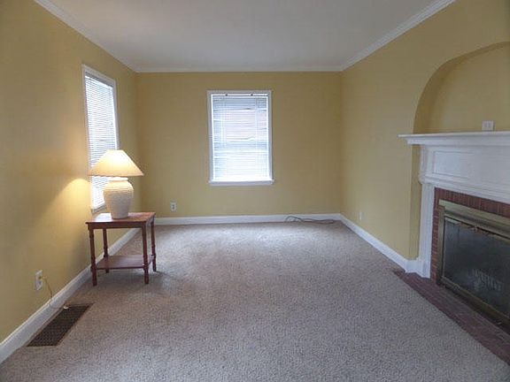 3rd image of 1255 Martha Washington Dr