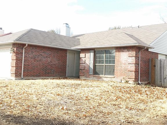 5th image of 4133 Staghorn Cir N
