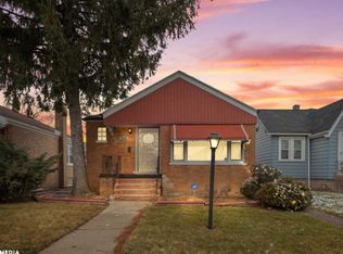 8722 S Parnell Ave, Chicago, IL 60620