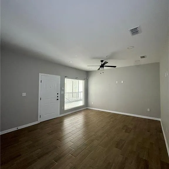 720 Ragland St #8 — Photo 3