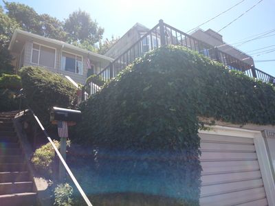 1128 Lakeview Blvd E, Seattle, WA, 98102