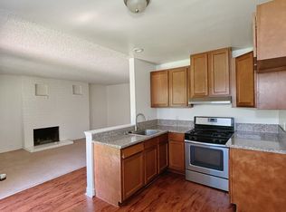 1130 W 9th St #B, Corona, CA 92882