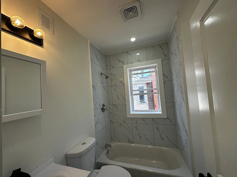 114 Hoffman Ave — Photo 13