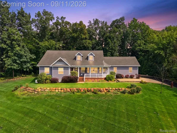 4377 Bootjack Trl, Howell, MI 48843
