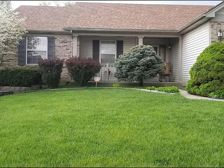 436 Slusser Ln — Photo 1