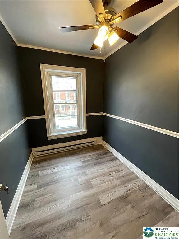3 bed, 1.5 bath, 1146 sqft, $1,750 — Photo 3