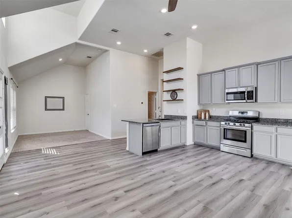 257 N Lynx Trl, Montgomery, TX 77316