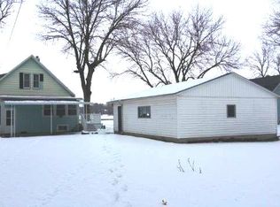 1044 E Howard St, Pontiac, IL 61764