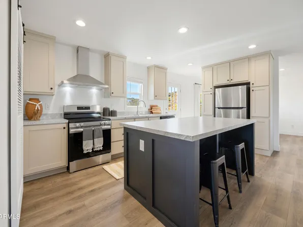 13271 E Courtney Lane, Mayer, AZ 86333