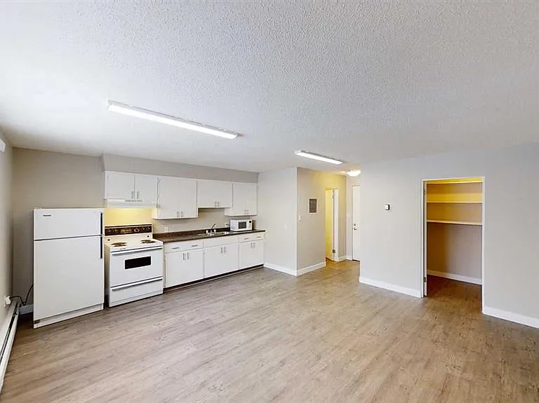 9932 105th Ave #106 — Photo 5