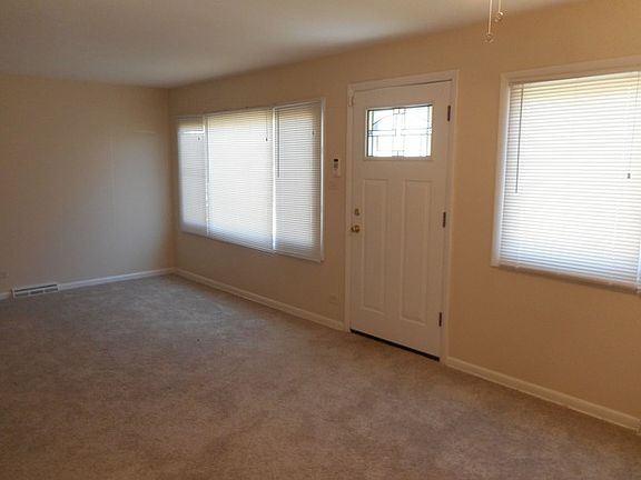 2nd image of 14916 Richmond Ave