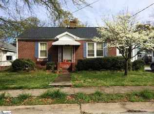 215 Westfield Ave, Greer, SC 29651