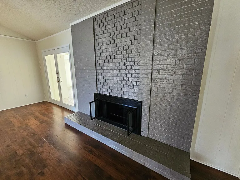 1302 Berkeley Dr — Photo 15