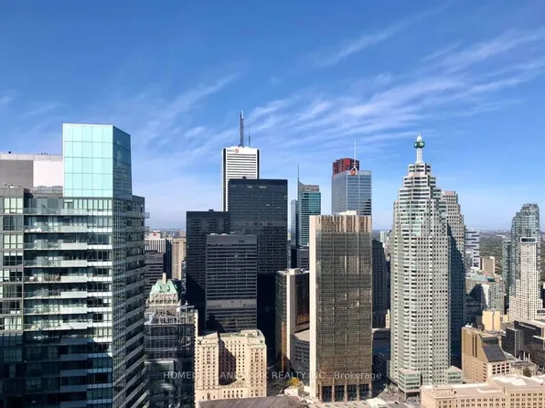 100 Harbour St, Toronto, ON