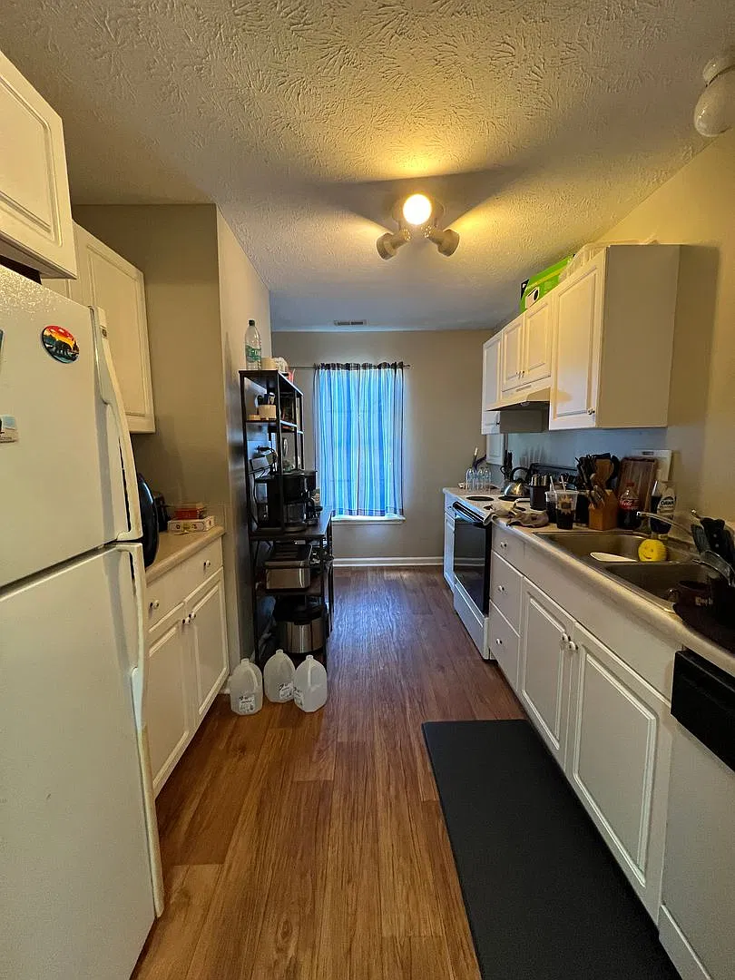 Charming townhome close to Cherry Point! — Photo 2