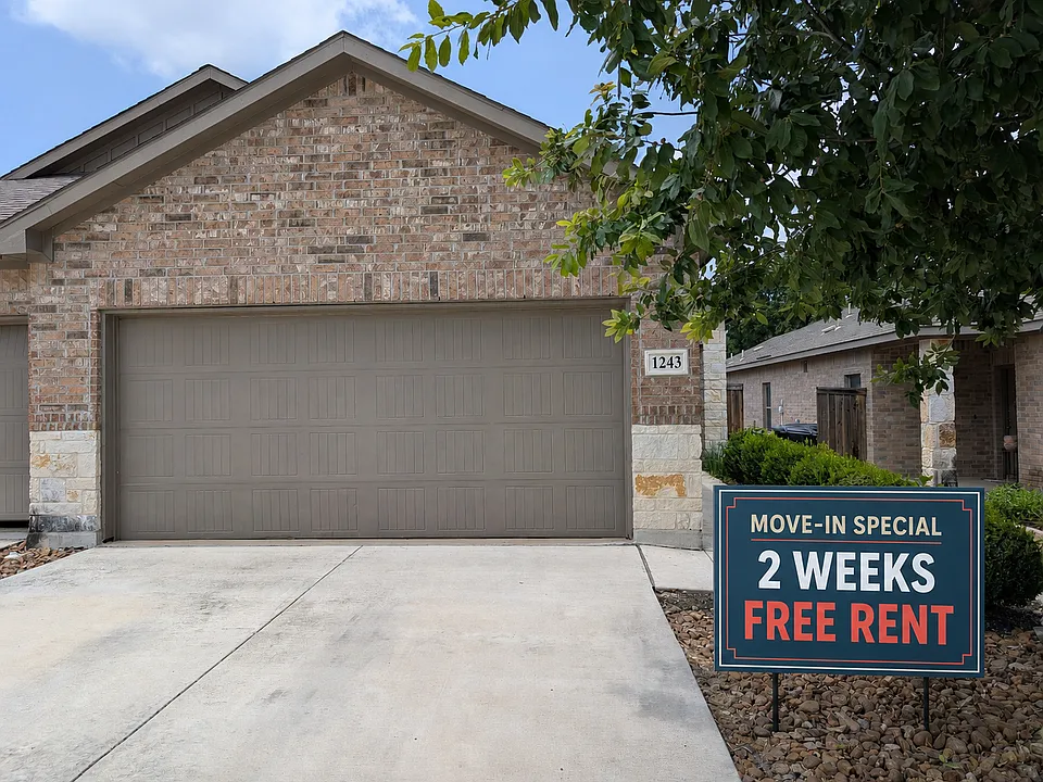 1243 Old FM 306