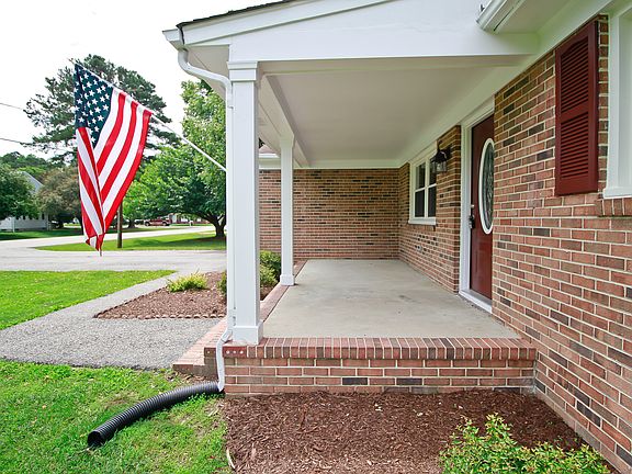 5th image of 203 Mount Vernon Dr