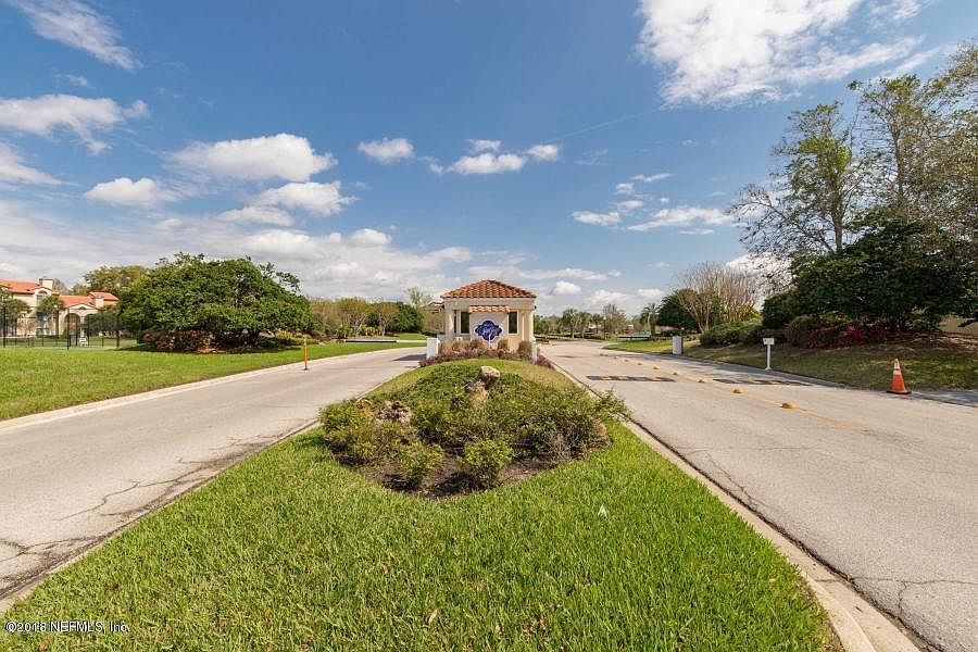 1st image of 3827 Lavista Cir