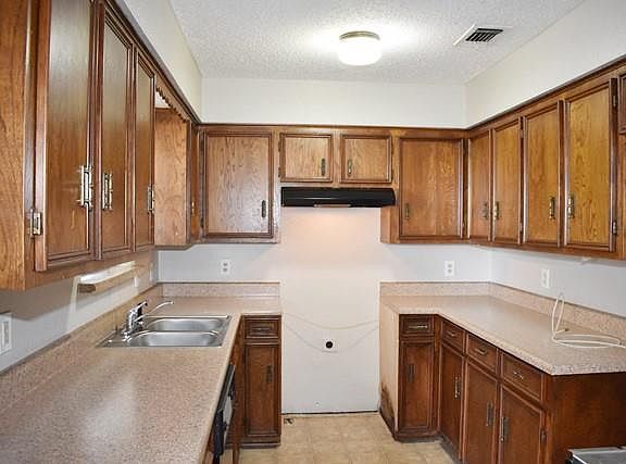 5th image of 309 Christie Ct