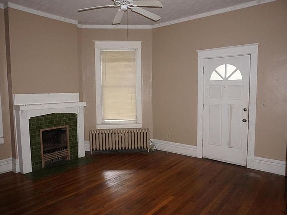 3rd image of 304 E Maxwell St APT 2