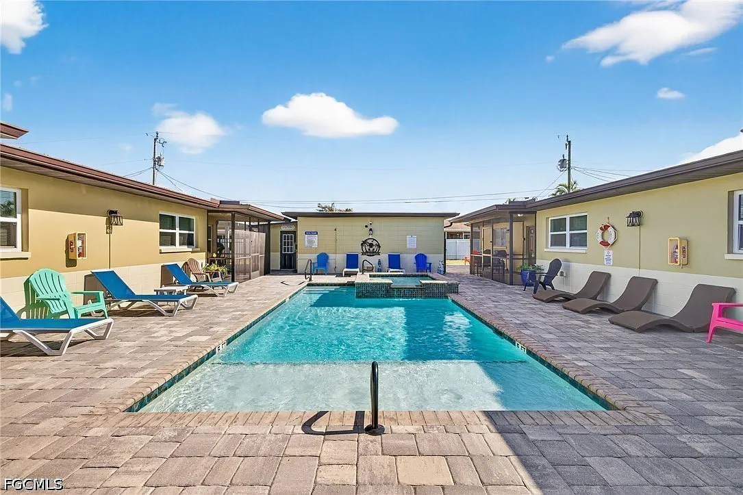 1 bed, 1.0 bath, 585 sqft, $1,400 — Photo 1
