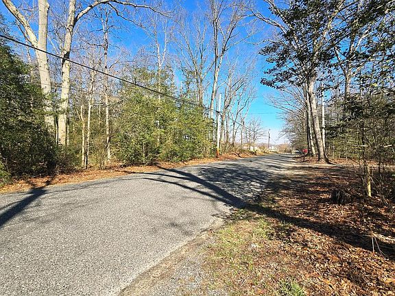 3rd image of L9-26 Burden Rd #28