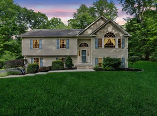 390 Lakeside Rd, Newburgh, NY 12550