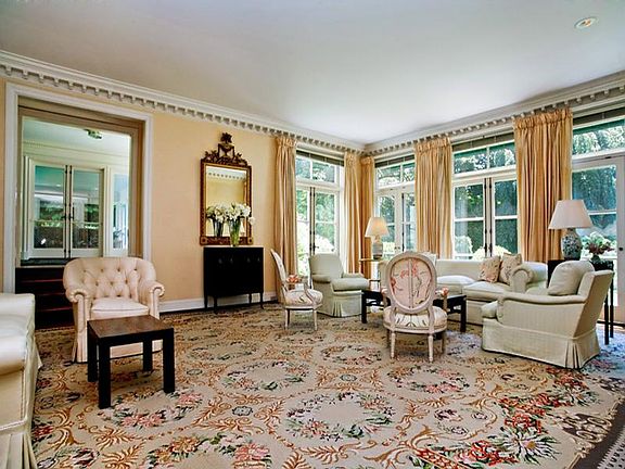 Distinctive Scarsdale Estate on 1.98 acres