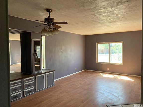 3rd image of 2960 Winnemucca St