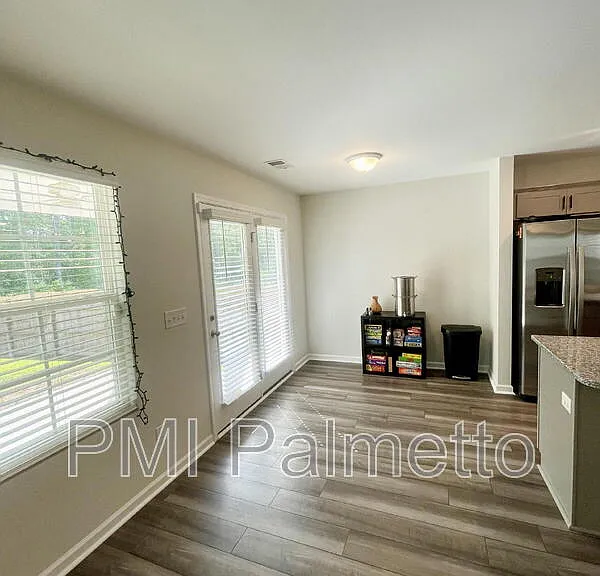 633 Wooster Dr — Photo 17
