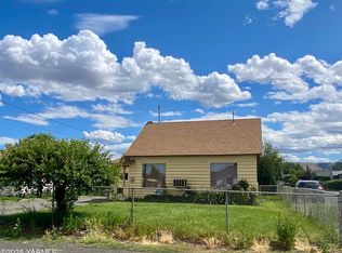1024 Woodland Ave, Yakima, WA 98902