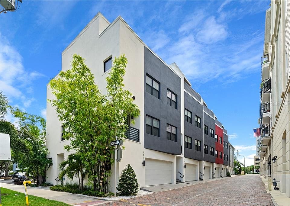 1st image of 324 Delmar Ter S