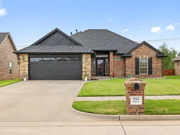 2561 Kadlan Dr, El Reno, OK 73036