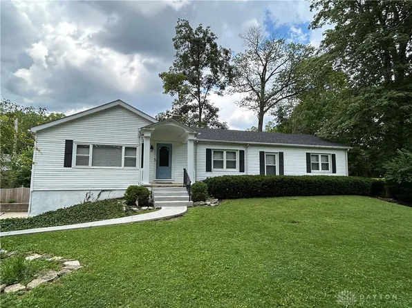 3698 McElrath Pike, Dayton, OH 45432