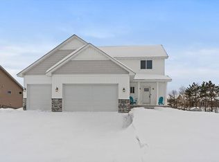 308 E Cheyenne St, Roberts, WI 54023