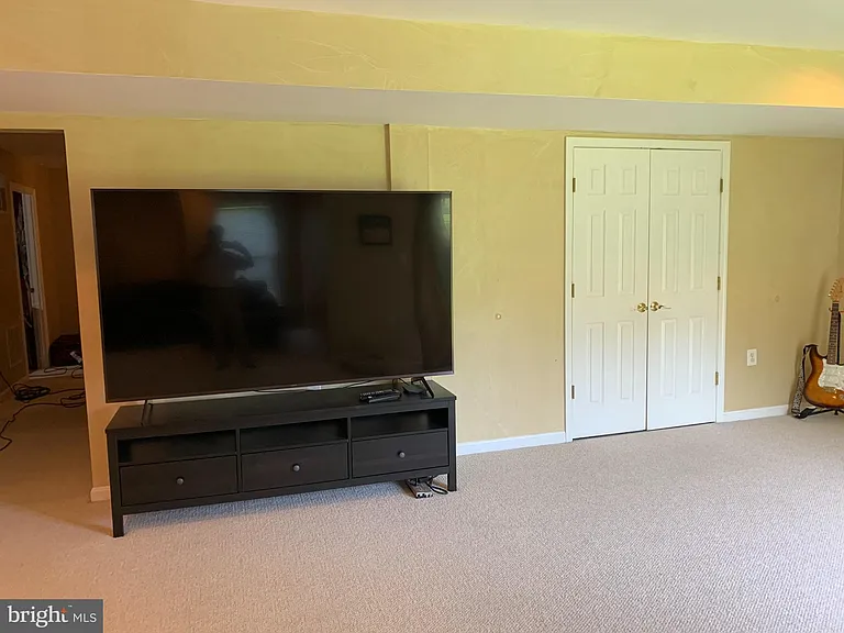 17090 Anns Brook Ct — Photo 21
