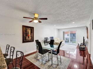 7610 Stirling Rd #207-C, Hollywood, FL 33024