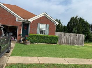 173 Red Hawk Dr, Vine Grove, KY 40175