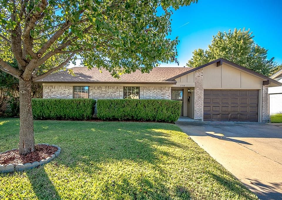 1st image of 1718 Pebble Beach Dr