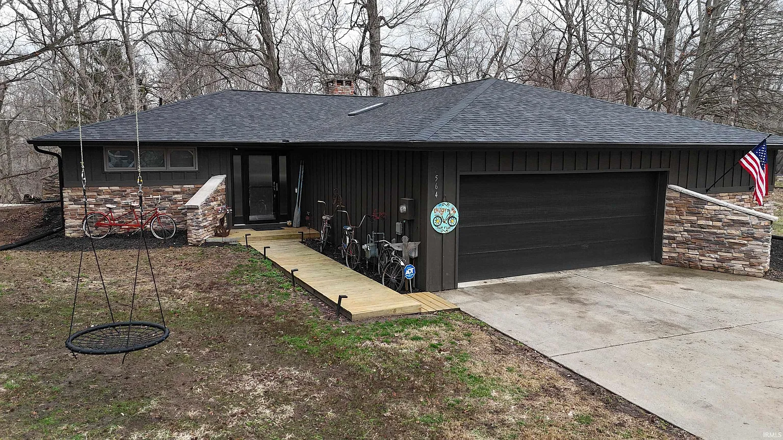 564 E Pink Magnolia Dr photo 1