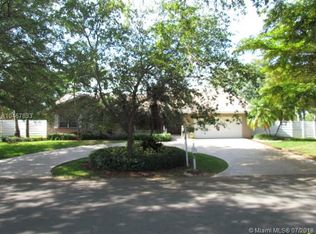 15360 SW 148th Ter, Miami, FL 33196