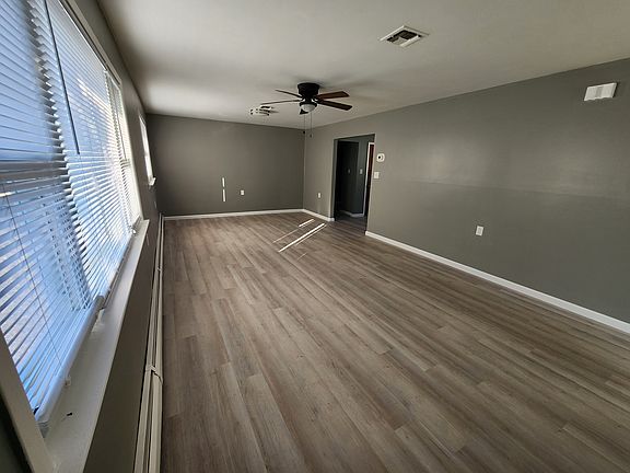 5th image of 468 Jamaica Blvd