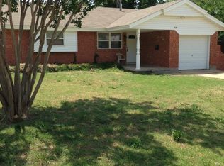 636 W Main St, Moore, OK 73160