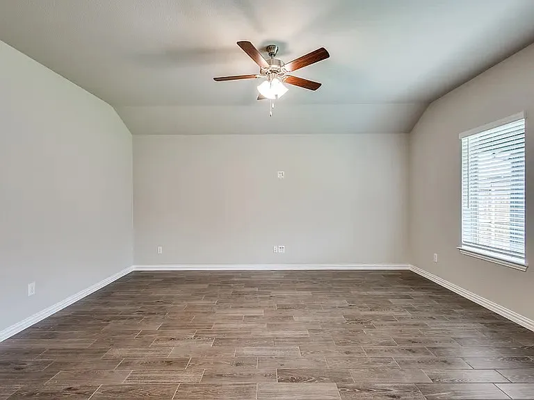 3925 Jasper Ln — Photo 10