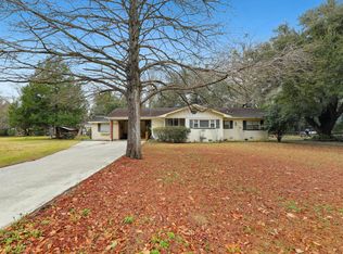 116 Maple St, Saint Stephen, SC 29479