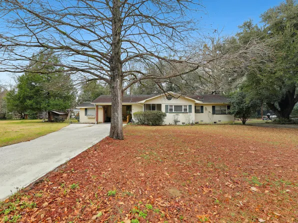116 Maple St, Saint Stephen, SC 29479