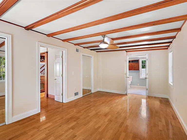 507 Lakeshore Dr — Photo 17