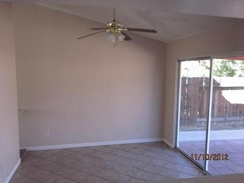 4th image of 739 W Avenue H2