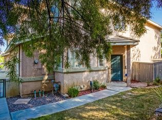 27660 Iris Pl, Castaic, CA 91384
